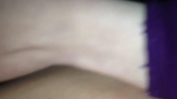 百度云流出外表斯文的眼镜小夫妻自拍的激情视频和艳照真是人不可貌相